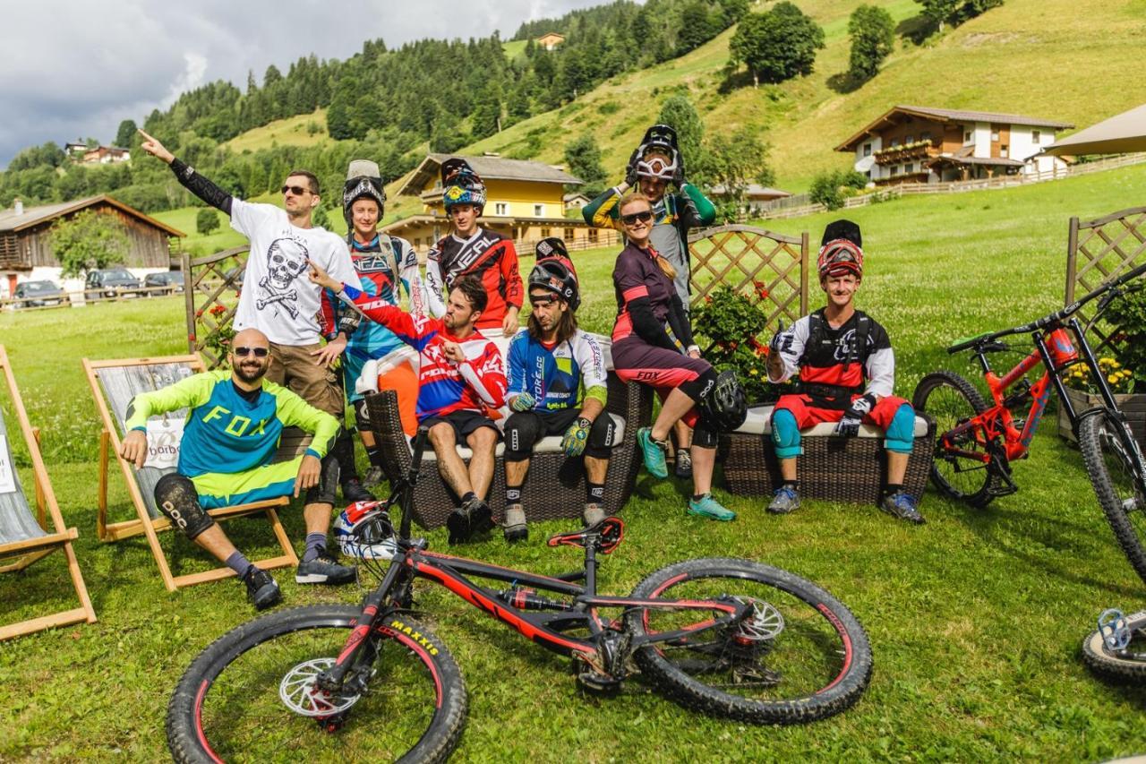 Hotel Barbarahof Saalbach, Inkl Jokercard 외부 사진