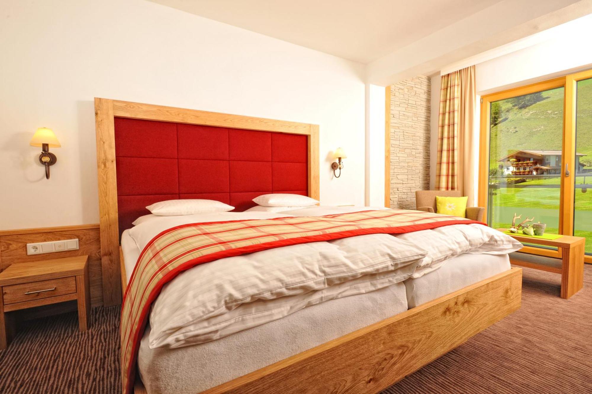 Hotel Barbarahof Saalbach, Inkl Jokercard 외부 사진